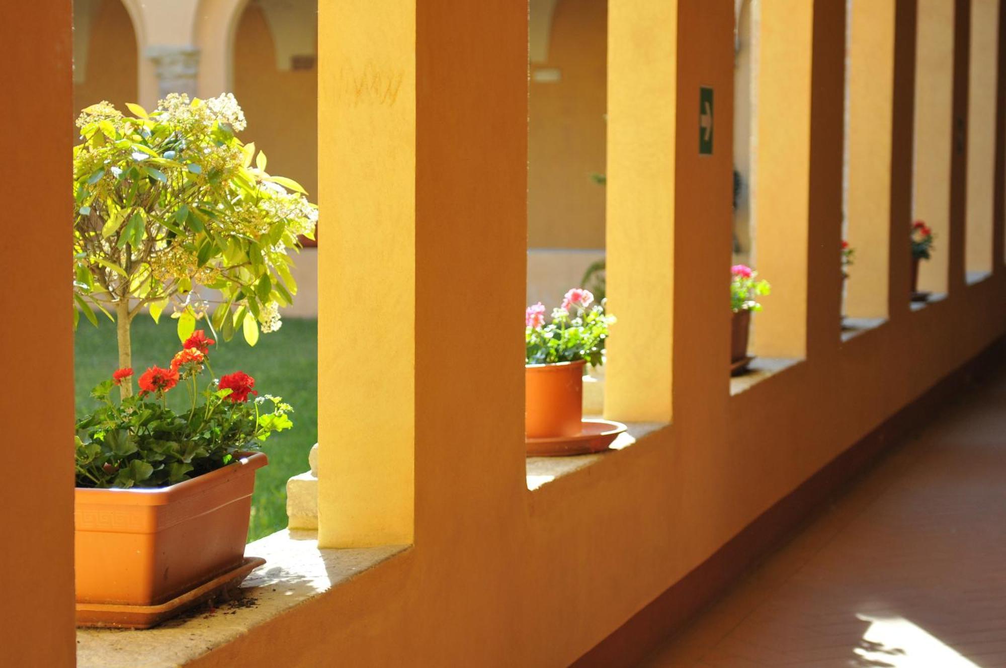 Chiostro Delle Monache Hostel 볼테라 외부 사진